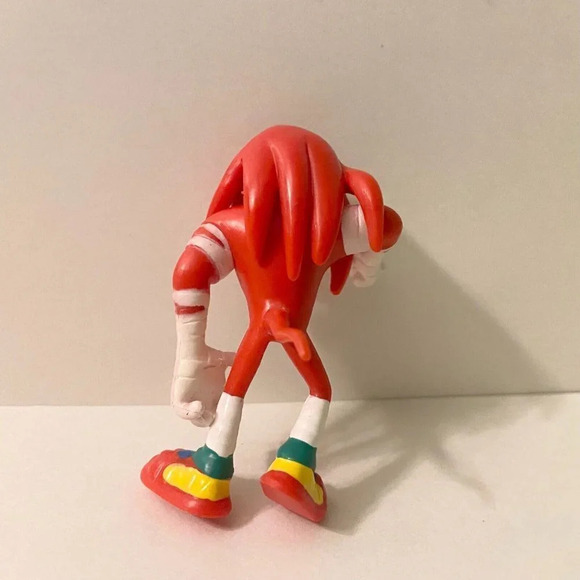 Sonic the Hedgehog Knuckles  PVC Mini Figure 2 Inch Tall Toy - Picture 3 of 8